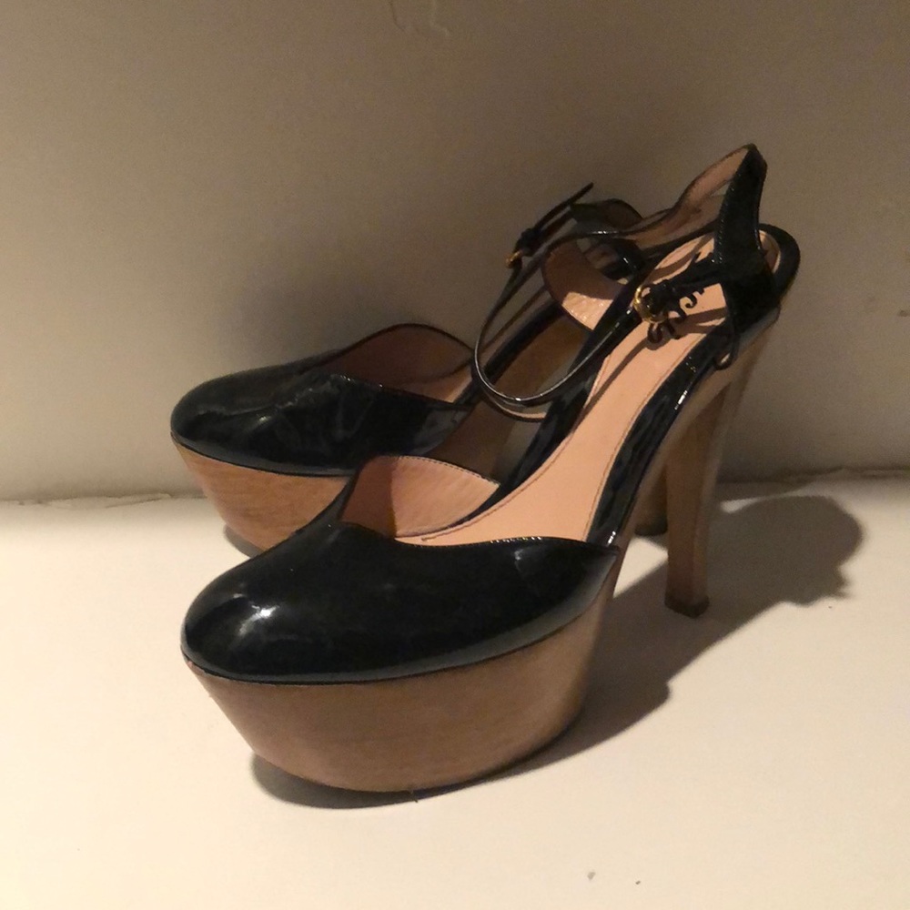 GUCCI  BLACK CLOGS